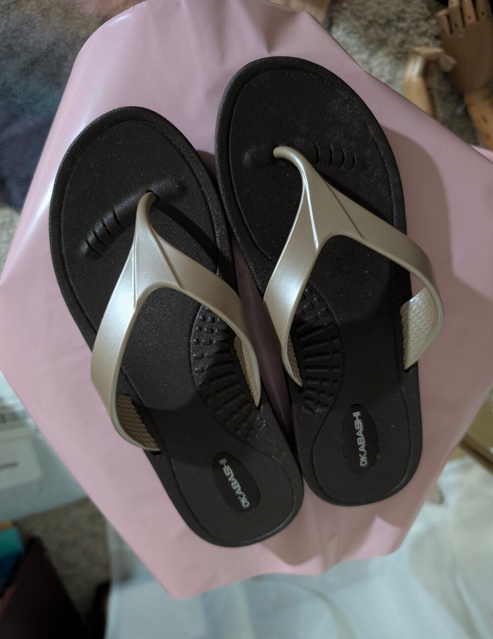 Okabashi Size ML Flip Flops (fits 8/9) - Brown with Gold Strap